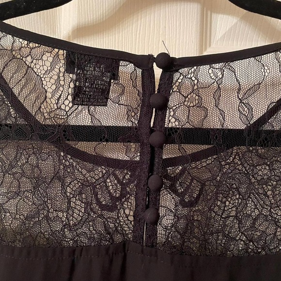 Torrid Black Lace Inset Georgette Tank / Size 1X - Picture 9 of 11
